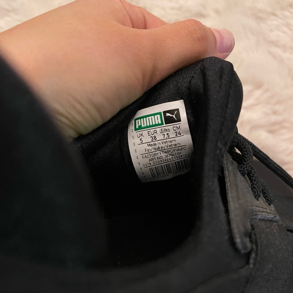 Puma sneakers - Picture 2 of 3